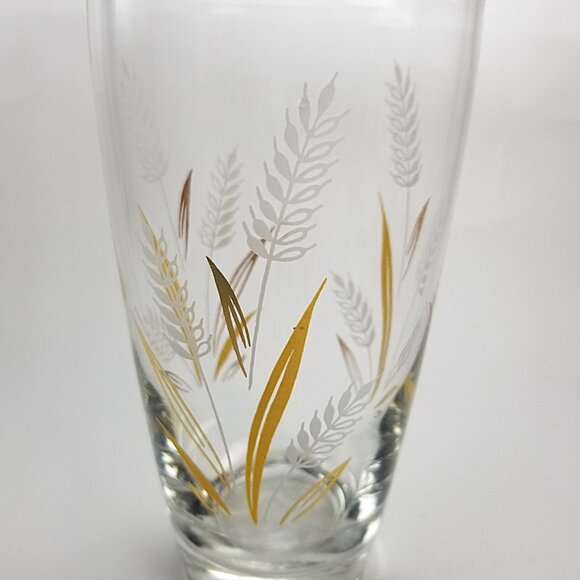 Libby Wheat Spray Cocktail Glasses, White and Gold Wheat Tumblers, Circa 1960 - Picture 11 of 15